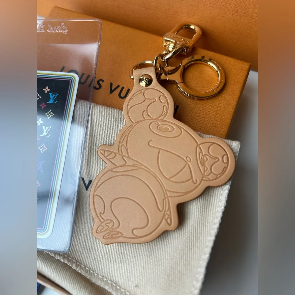Louis Vuitton X Murakami Porte Cles Panda Key Ring + Panda LV collectible card - Picture 7 of 16